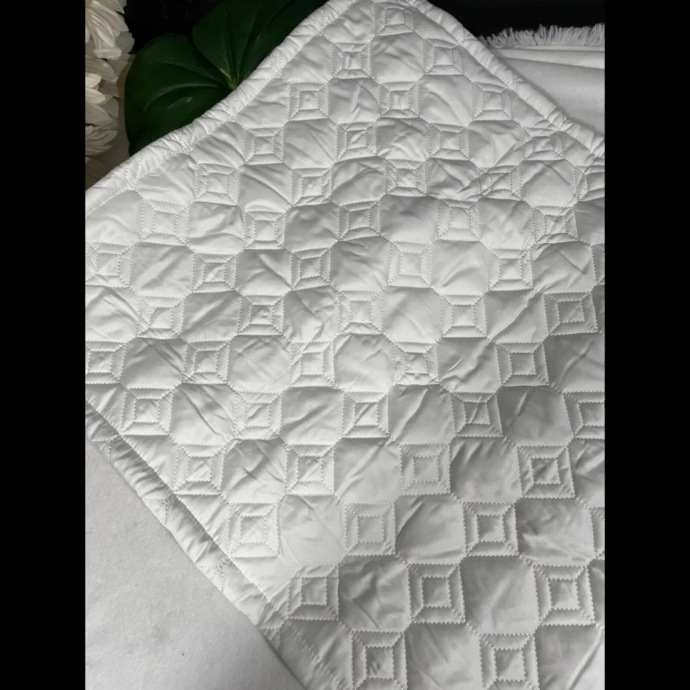 NEW Hotel Collection Alabastar‎ Quilted 1 King Sham